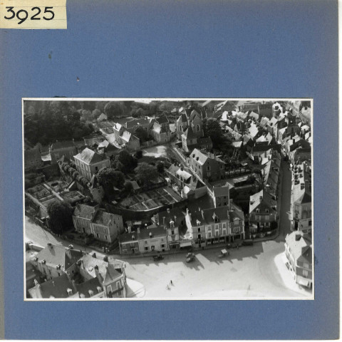 Segré : Vue aérienne d'ensemble