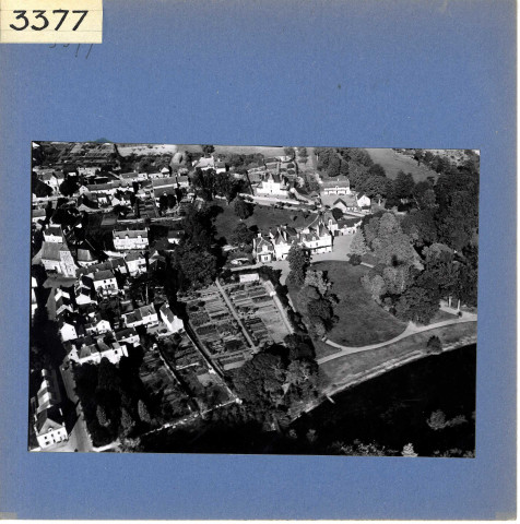 Savennières : Château des Vaux (vue aérienne)