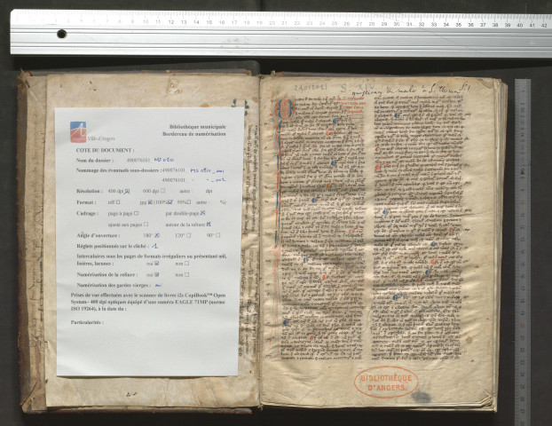 S. Thomas d'Aquin. « Questio de malo. Utrum malum sit aliquid. Questio est de malo et primo queritur... »