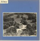 Cheviré-Le-Rouge : Château de La Roche-Hue (vue aérienne)