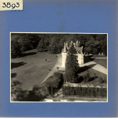 Luché-Pringé : Château de Gallerande, vue aérienne
