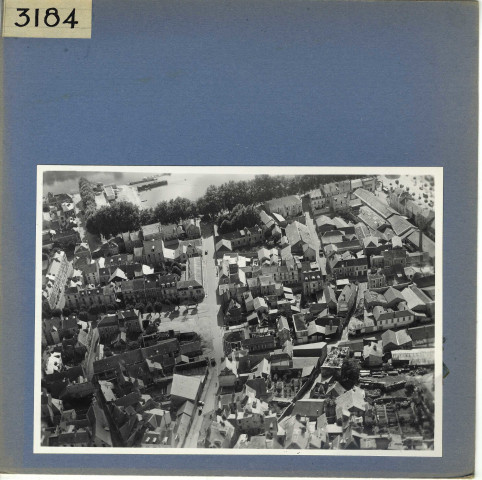 Angers : La Doutre, cale de la Savatte, vue aérienne