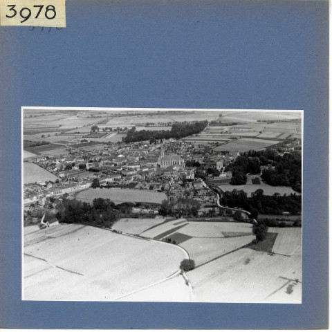 Saint-Lambert-du-Lattay : Vue aérienne