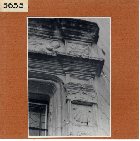 Montsoreau : Détails de l'escalier extérieur