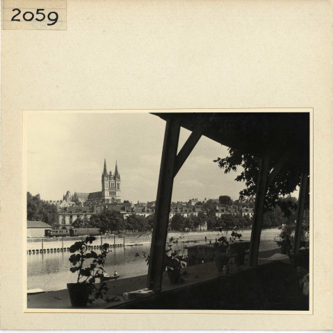 Angers : Cathédrale, vue d'ensemble