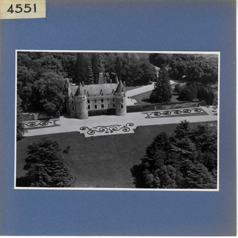 Luché-Pringé : Château de Gallerande (vue aérienne)
