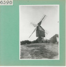 Le Louroux-Béconnais : Moulin-pivot ou moulin-chandelier.