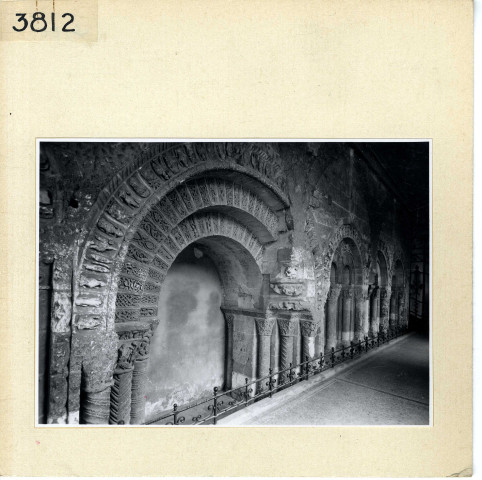 Angers : Arcades romanes (vue d'ensemble)