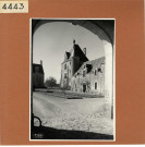 Chambellay : Château du Bois-Montboucher, cour intérieure