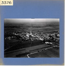 Martigné-Briand : Village et église (vue aérienne)