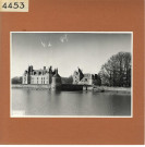 Chambellay : Château du Bois-Montboucher, lac