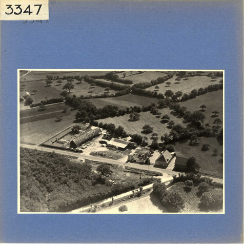 Cheviré-Le-Rouge : Scierie de Mr.Tollet (vue aérienne)