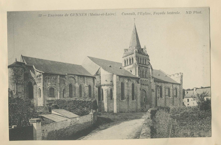 52. Environs de Gennes (M-et-L). Cunault l'église, façade latérale
