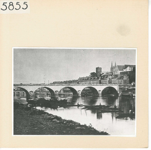Angers : Vieux pont de la Basse-Chaîne