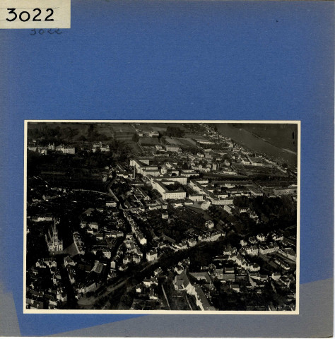 Angers : Vue aérienne de l'hôpital et du quartier Sainte-Thérèse