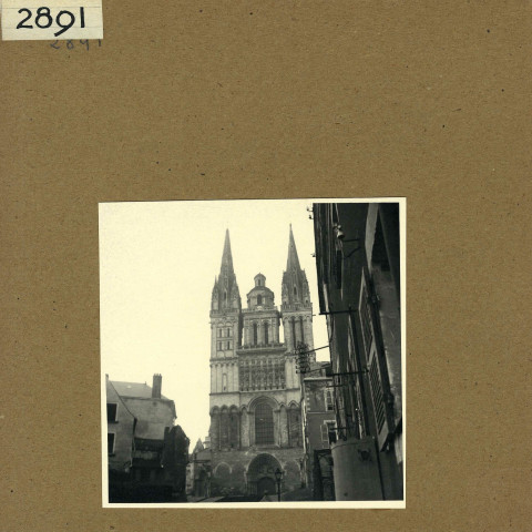 Angers : Cathédrale Saint-Maurice, façade