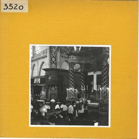 Angers : Messe de requiem pour le pape Pie XI à la cathédrale