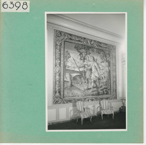 Les Verchers-sur-Layon : Château d'Echuilly, tapisserie de la bibliothèque