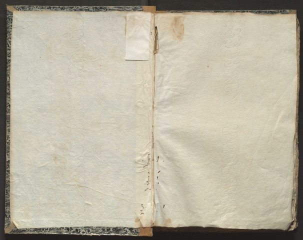 Treize comptes de dépenses de la maison de Diane de Poitiers, chacun signé d'elle. Extraordinaire de septembre 1546