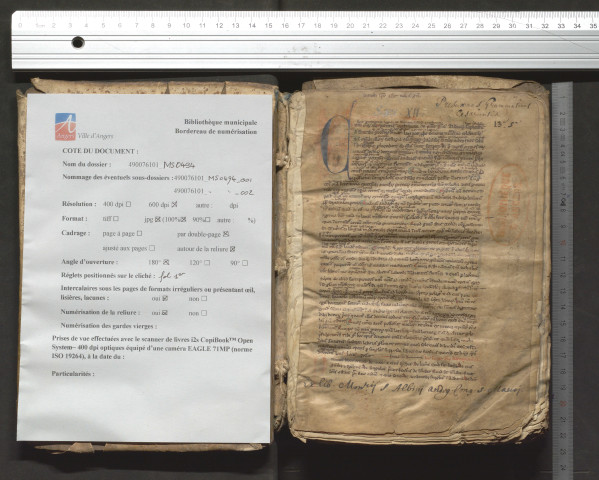 Prisciani grammatica. « Cum omnis eloquentiae doctrinam... Explicit Priscianus »