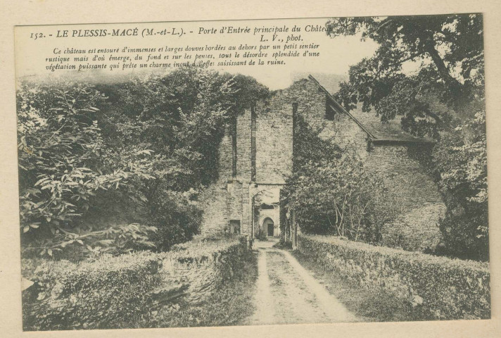 151. Le Plessis-Macé (M-et-L). Porte d'entrée principale du château
