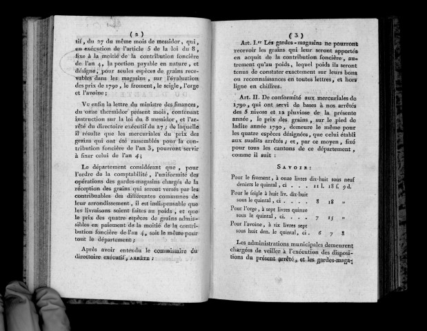 Arrêté de l'administration centrale du département de Maine-et-Loire, portant fixation du prix des grains