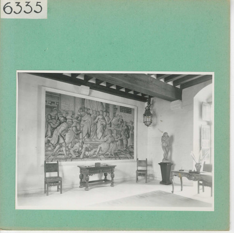 Ecuillé : Château du Plessis-Bourré, entrée