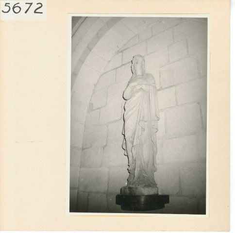 Angers : Statue (Cathédrale)