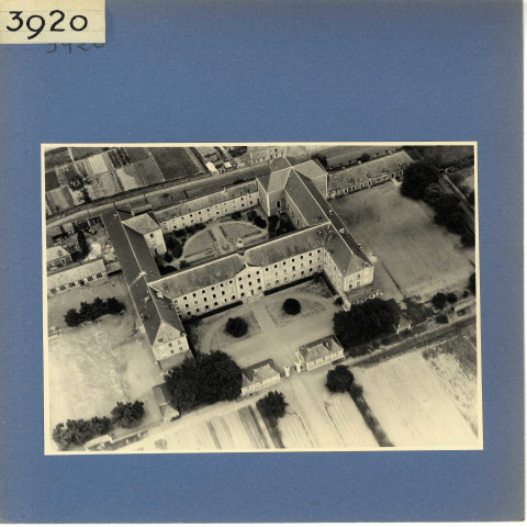 Angers : Mongazon, vue aérienne